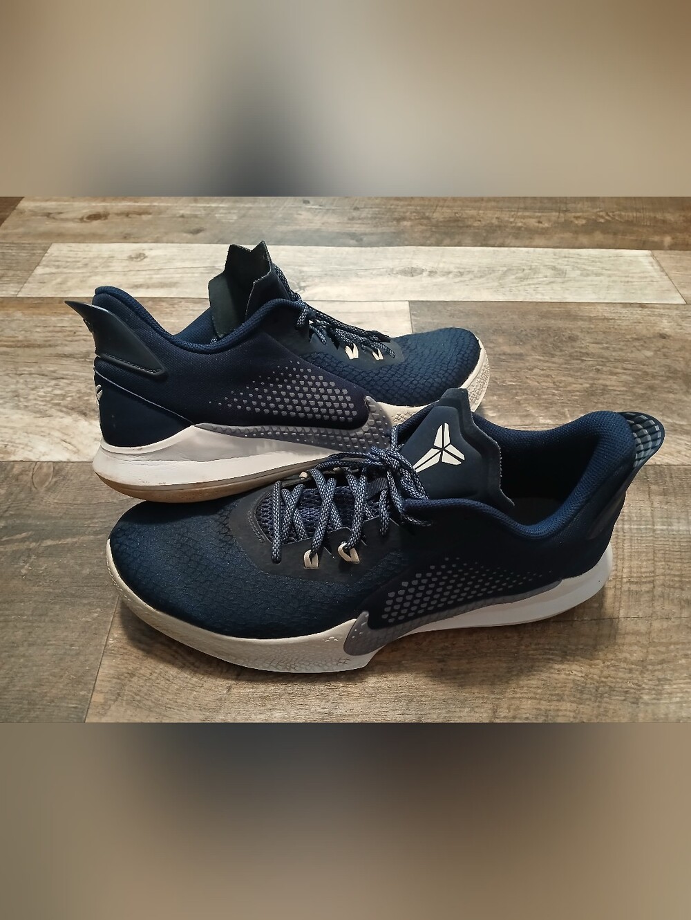 KOBE Nike Men's Low-Top Basketball Shoes